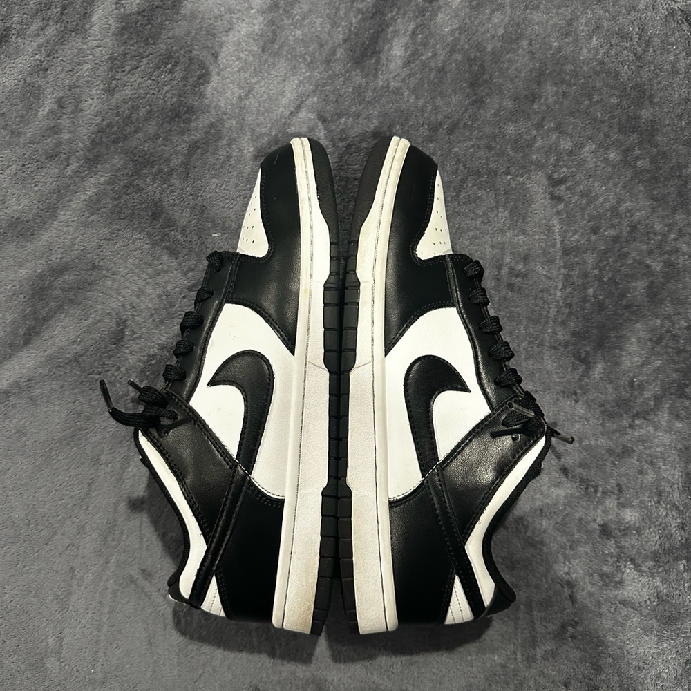 Nike Dunk “Panda” black and white